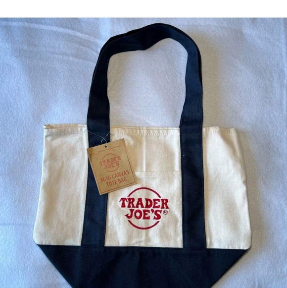 Trader Joe’s Mini Canvas Tote Bags Set Of 4 (Blue, Green, Yellow, Red) NWT - Picture 3 of 6